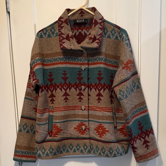 Blue B Collection Jackets & Blazers - Blue B Women's Aztec Geometric Patterned Jacket size M